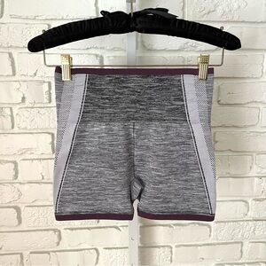 Athleta Impact Shorts 3” Inseam Gray Plum | Size Small